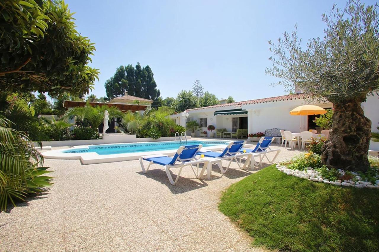 Exclusive Villa Las Palmeras Puerto Banus With Heated Private Swimming Pool, Marbella, Spain 外观 照片