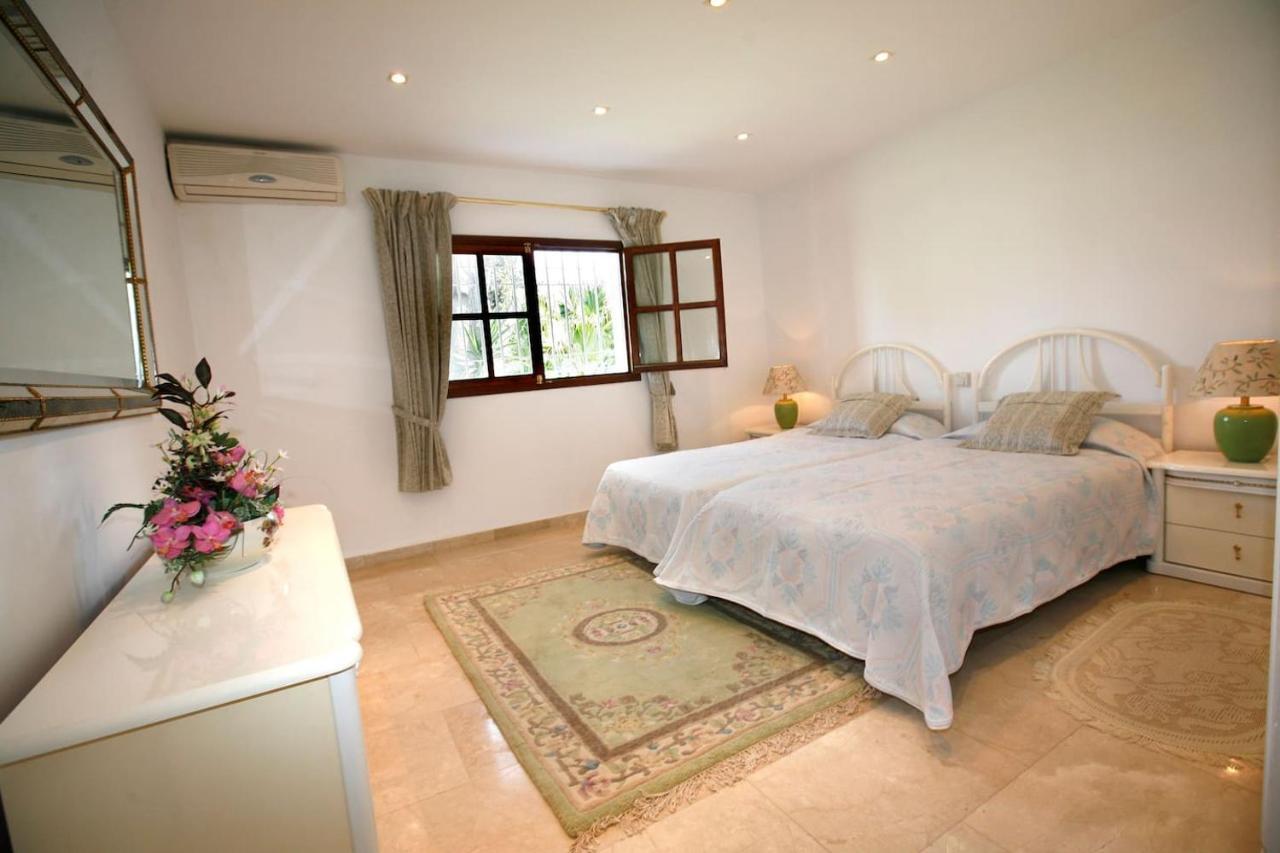 Exclusive Villa Las Palmeras Puerto Banus With Heated Private Swimming Pool, Marbella, Spain 外观 照片