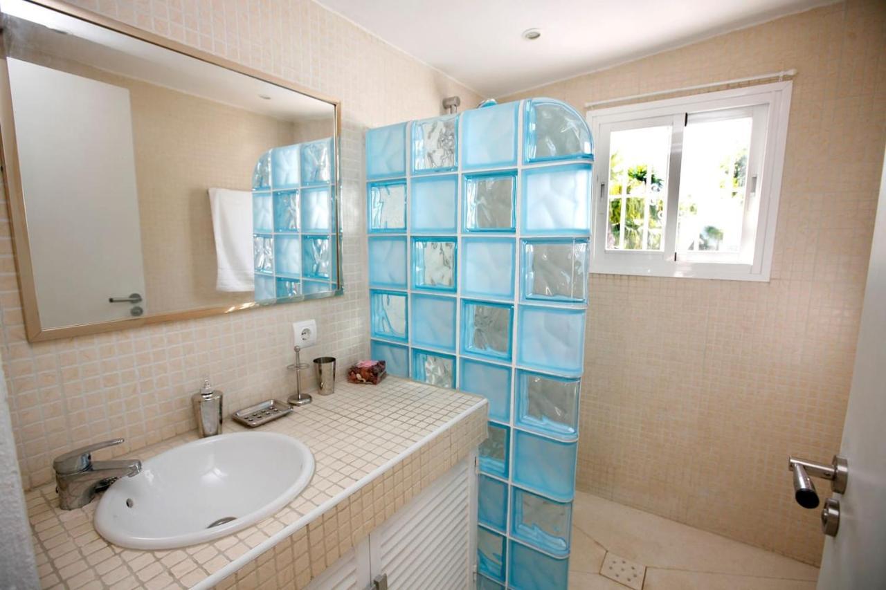 Exclusive Villa Las Palmeras Puerto Banus With Heated Private Swimming Pool, Marbella, Spain 外观 照片